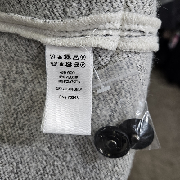 Rachel Zoe Women's Ivory Pinstriped Wool-Blend Coat Jacket Size Medium - Picture 10 of 10